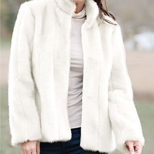 NEW! Donna Saylers Fabulous Furs white mini coat